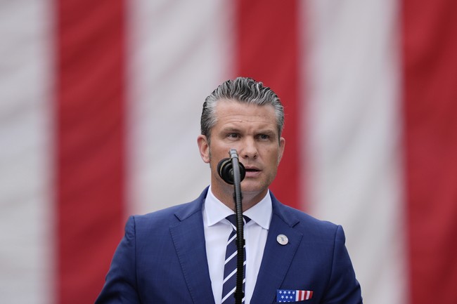 Hegseth Remembers Those Who Fought During 82nd