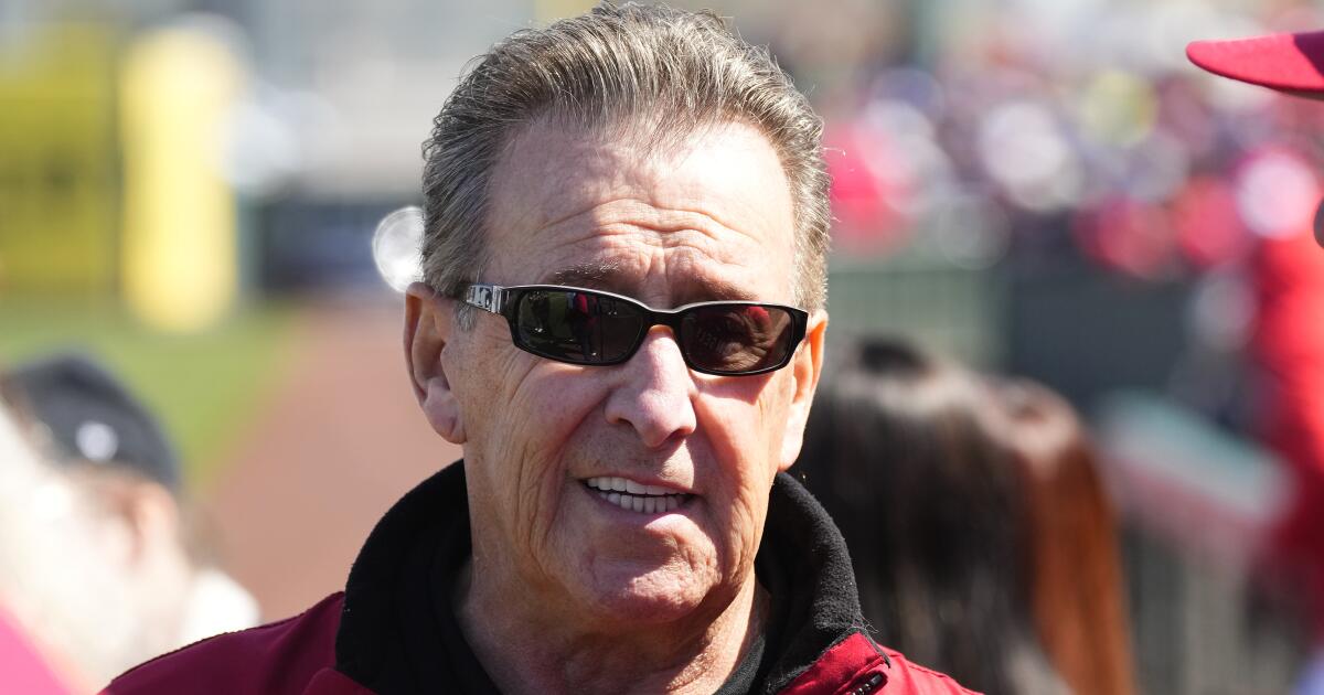 Letters to Sports: More calls for Angels ownership