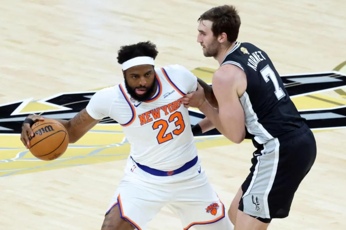 Mitchell Robinson solid off bench in Knicks' Game | Sports News