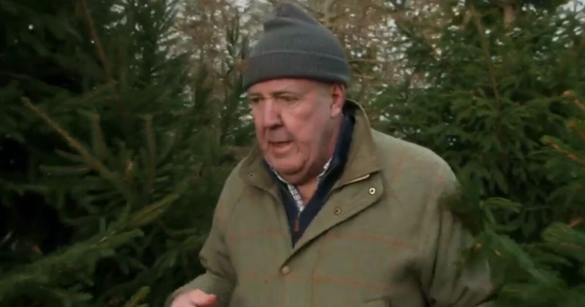 Terrifying moment Jeremy Clarkson struggles for breath | UK News