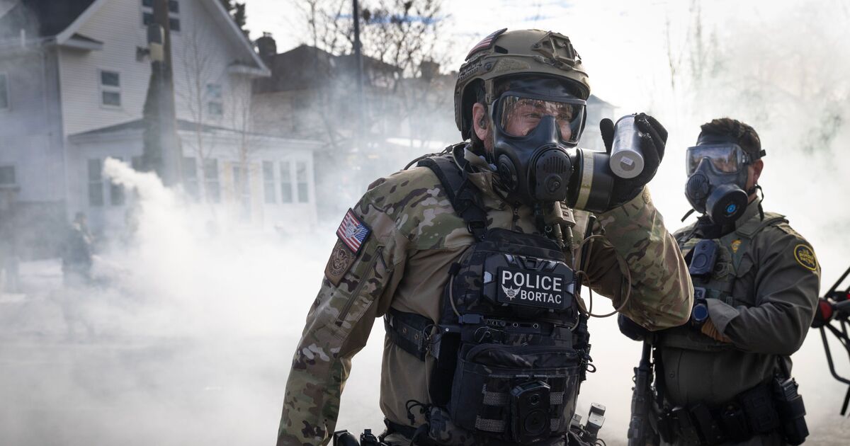 Trump's ICE set for surge of new recruits after | Political News