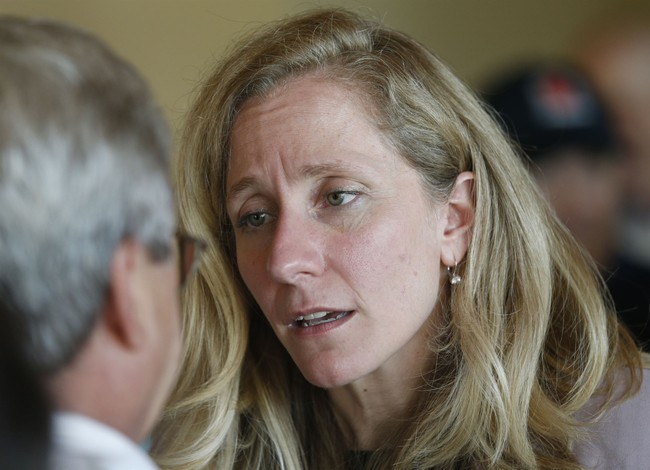 Virginia Democrats Air Budget Feud in Public –