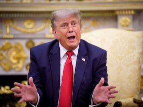 Donald Trump prods into Fox News host's love life | Latest US News
