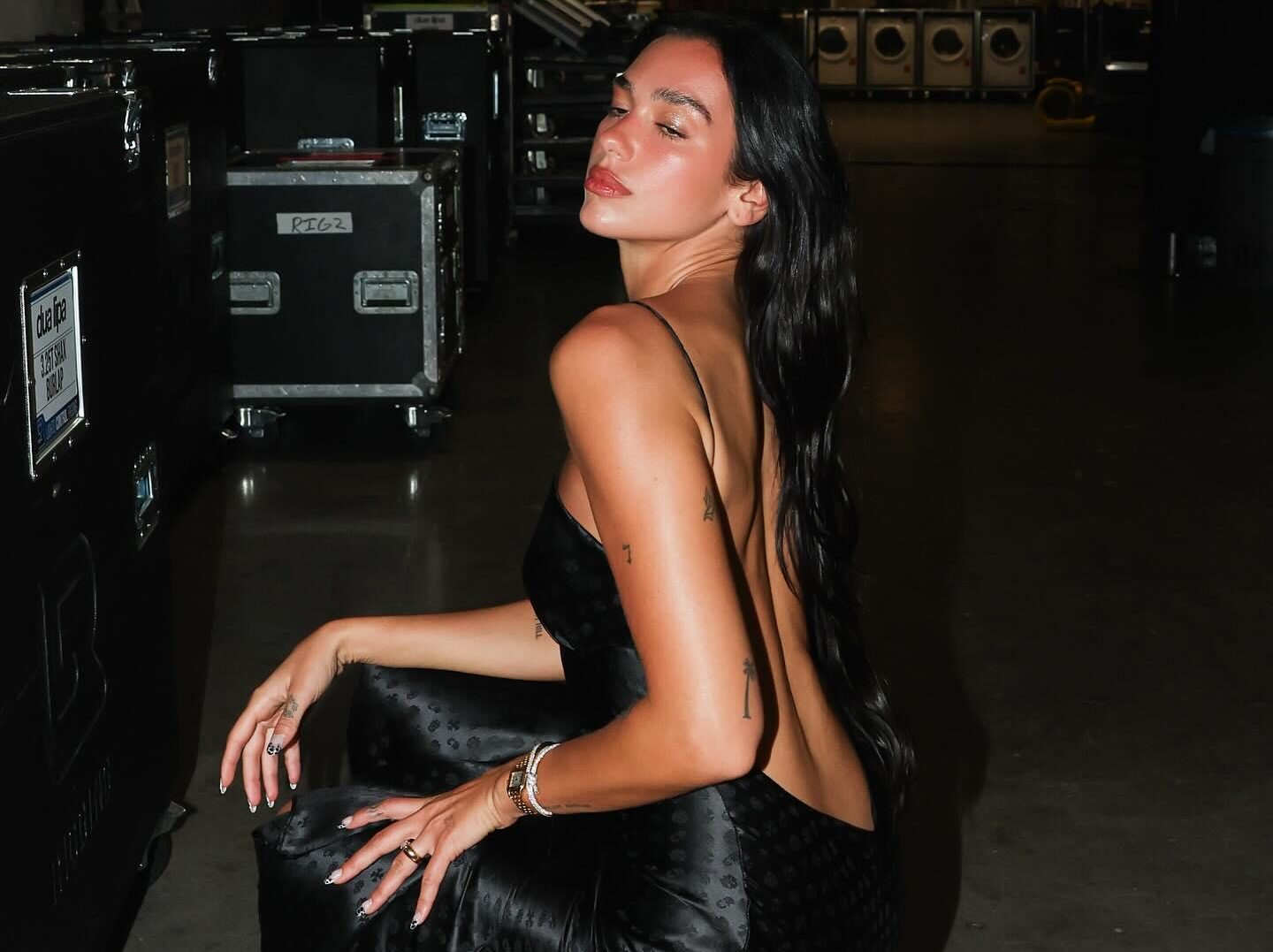 Dua Lipa Is Back in England And Letting The Flag | Gossip Wire News