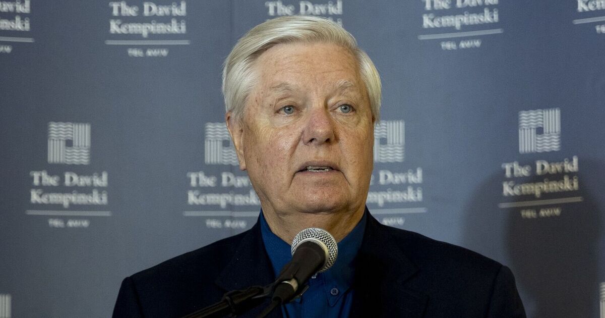 Fox News interrupts Lindsey Graham tribute for | TV Shows