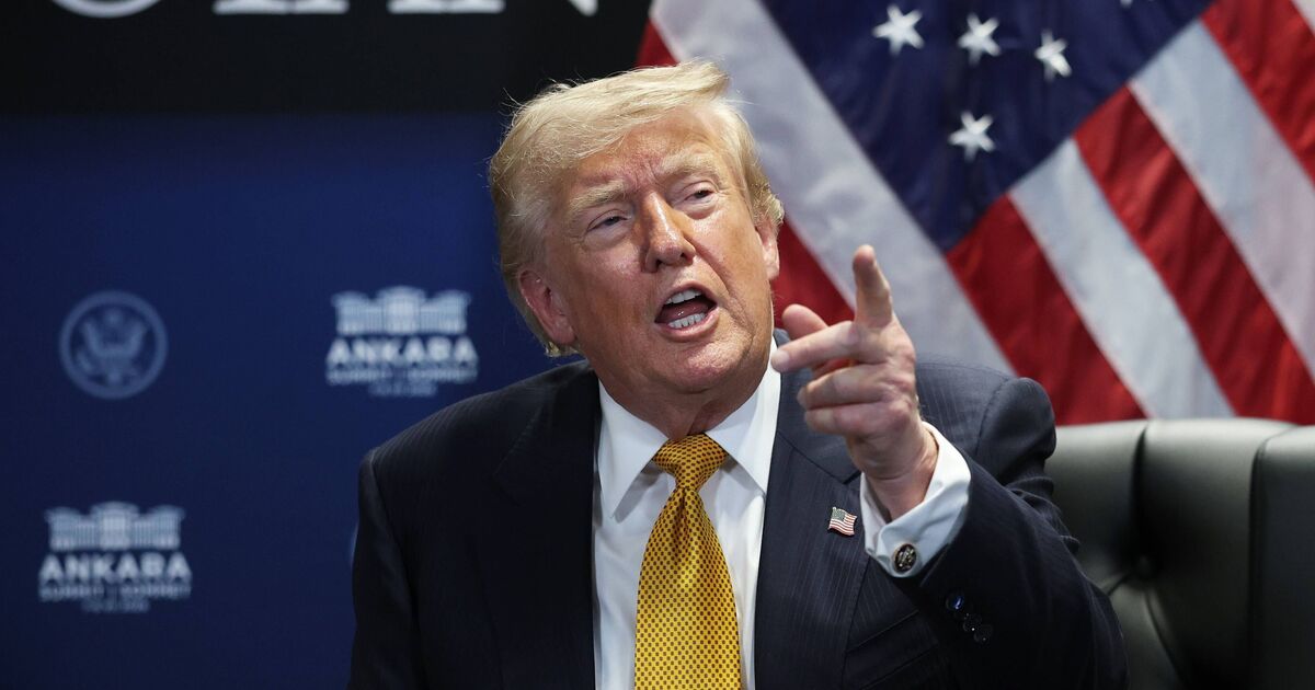 Trump explodes at New York Times reporter and | Political News