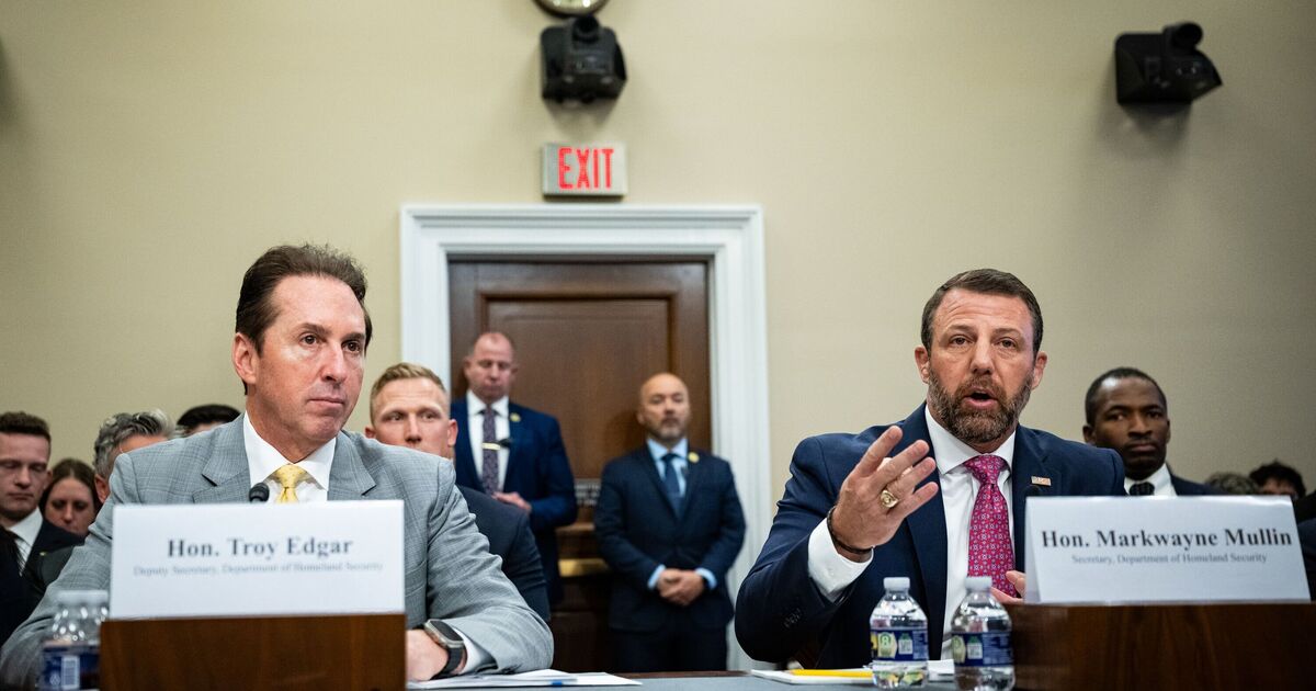 Trump officials look at replacing DHS deputy - | Political News