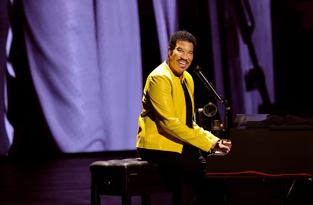Get Well Soon! Lionel Richie Hospitalized In ICU | Gossip Wire