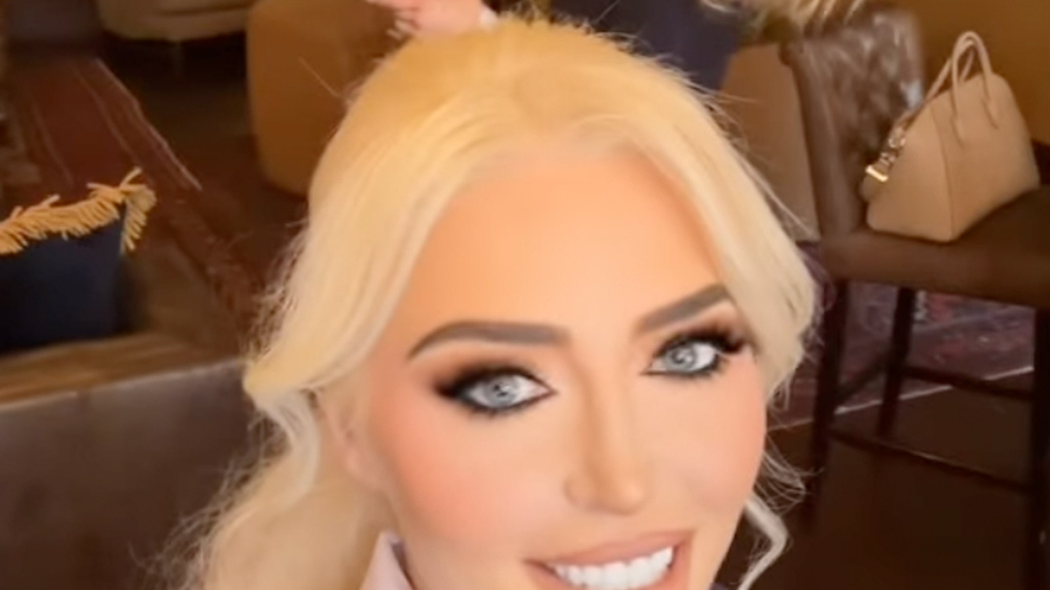 Hugh Hefner's Ex Karissa Shannon Pregnant