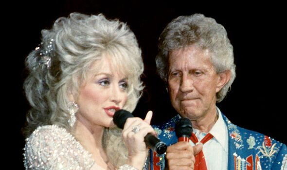 Dolly Parton 'bashed heads' with country | Music News
