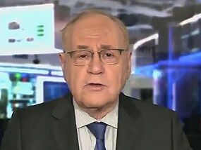 Fox News doctor complains underage teens aren't | Latest US News