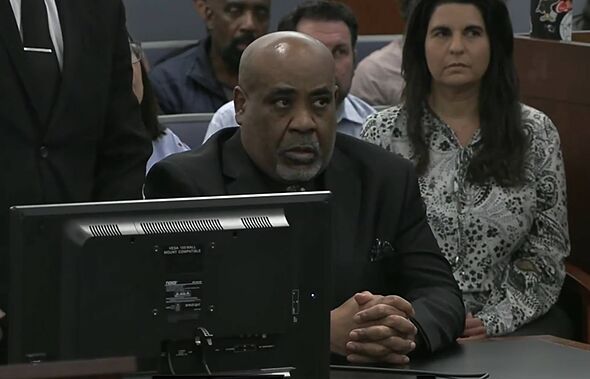 Fox News halts for breaking news involving Tupac | TV Shows