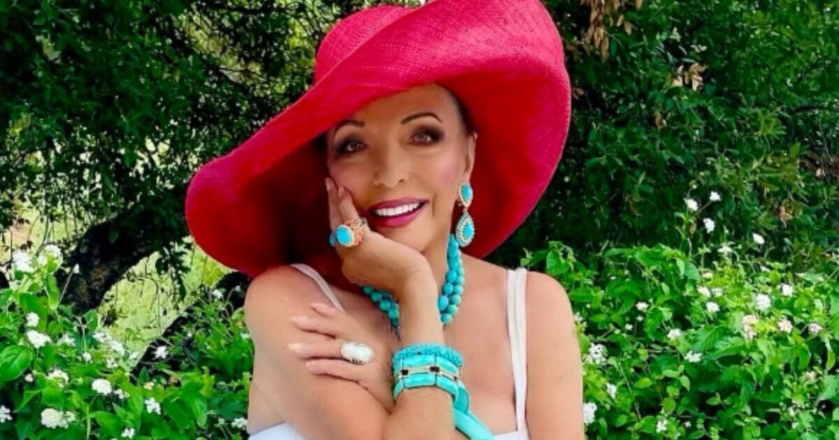 Joan Collins looks totally ageless in glamorous | UK News