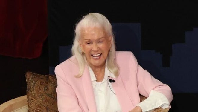 Laura Dern’s Parents: Everything to Know About Her | Gossip Wire