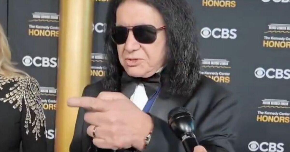 Gene Simmons explodes at reporter over Trump question | | UK News